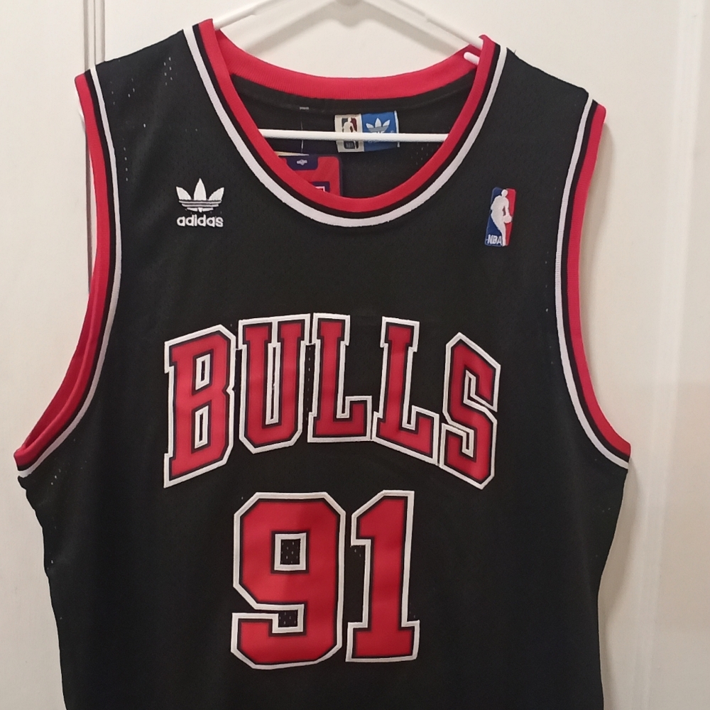 NWT Adidas Dennis Rodman Chicago Bulls Hardwood Classics Swingma XL - Picture 15 of 15